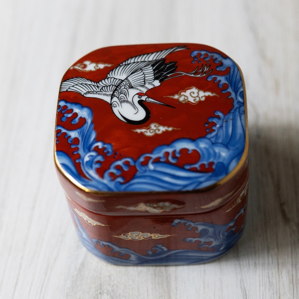 Takahashi Japan Japanese crane red blue white porcelain square trinket box